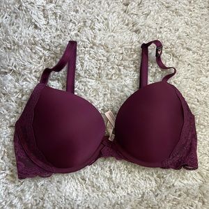 Victoria’s Secret Bra - NWT size 34D